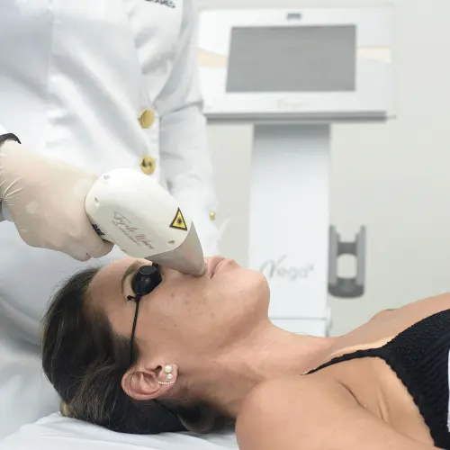 Vega Triple Wave Laser De Alta Potência Epilação - Ibramed